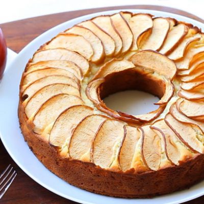Apple cake recipe with fresh apples